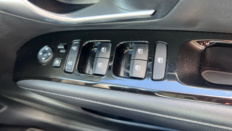 Hyundai TUCSON 1.6 TGDi Plug-in Hybrid Premium 5dr 4WD Auto Estate
